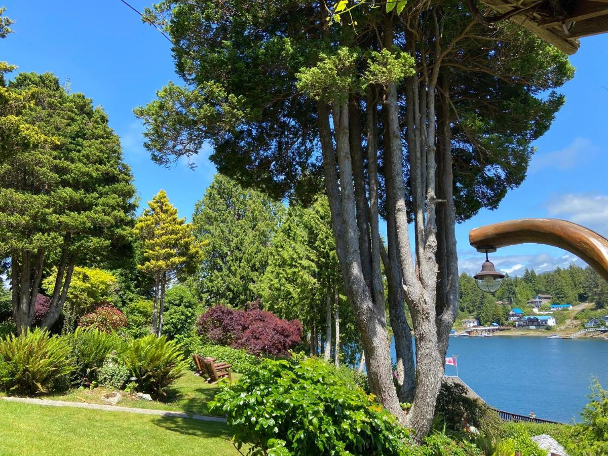 Woods End Landing Hotel Bamfield Bagian luar foto