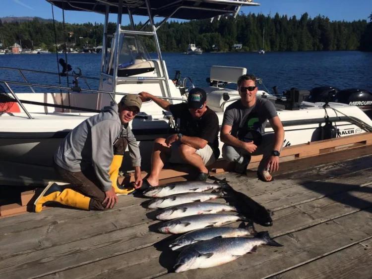Woods End Landing Hotel Bamfield Bagian luar foto